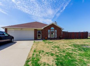 1421 Embercrest Dr, Midlothian, TX 76065