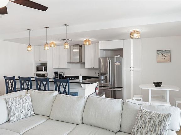 5th image of 3738 Sandpiper Rd APT 437B