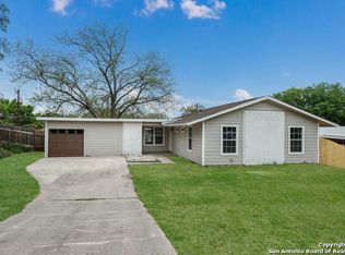943 Utopia Ln, San Antonio, TX 78223