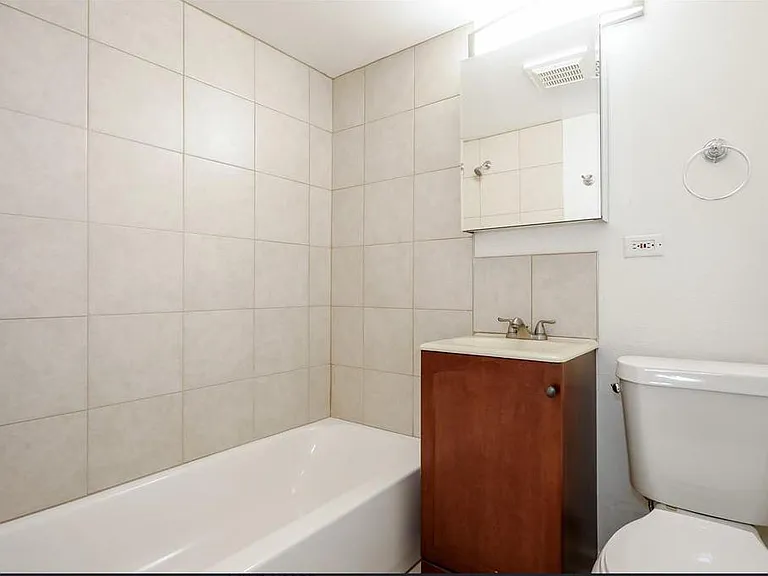 1131 N Lafayette St #105 — Photo 3
