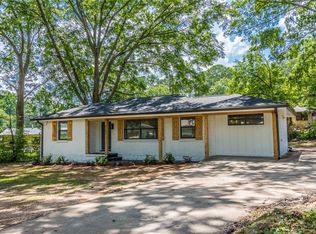 3207 Bobolink Dr, Decatur, GA 30032