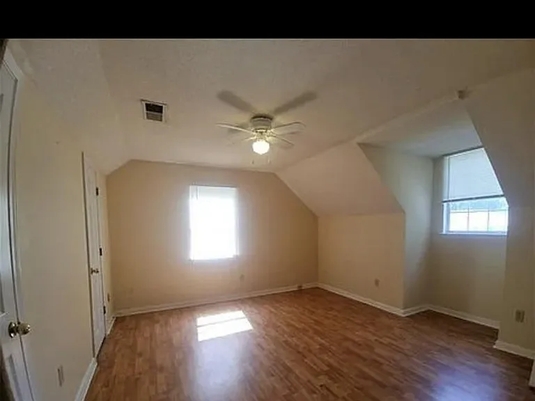 5350 Signal Ct — Photo 21