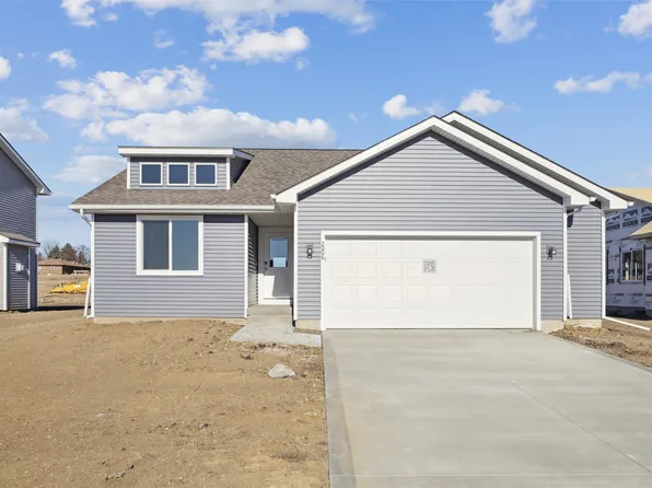 2006 White Oak Ln, Granger, IA 50109