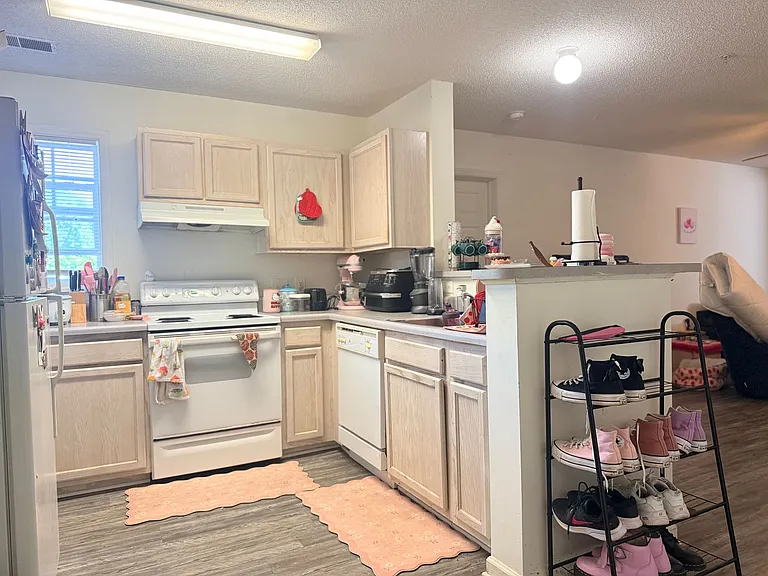 2031 Wolfmill Dr #103 — Photo 4