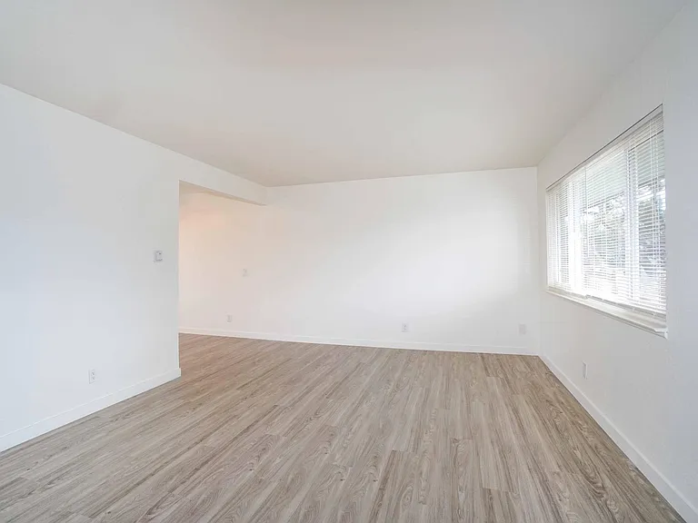 324 Mountain View Ave — Photo 5