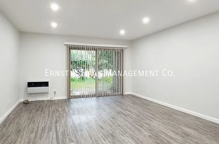 7890 E Spring St #4Q — Photo 3