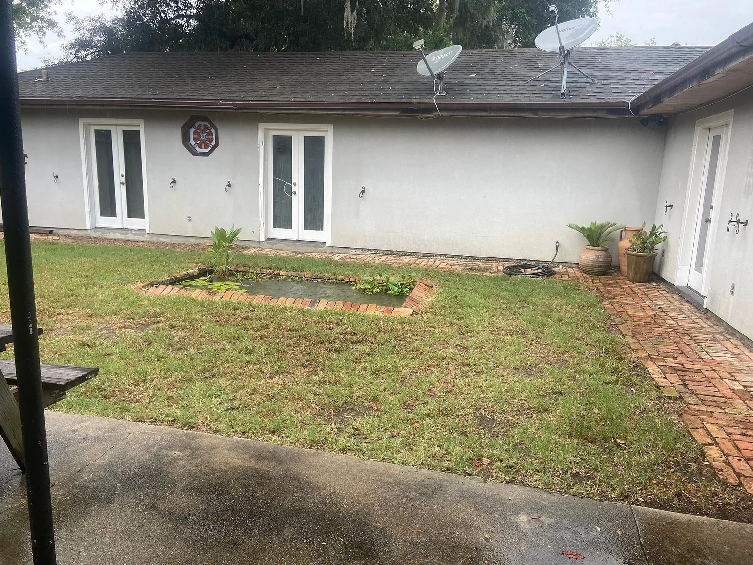 4 bed, 2700 sqft, $2,400 — Photo 3