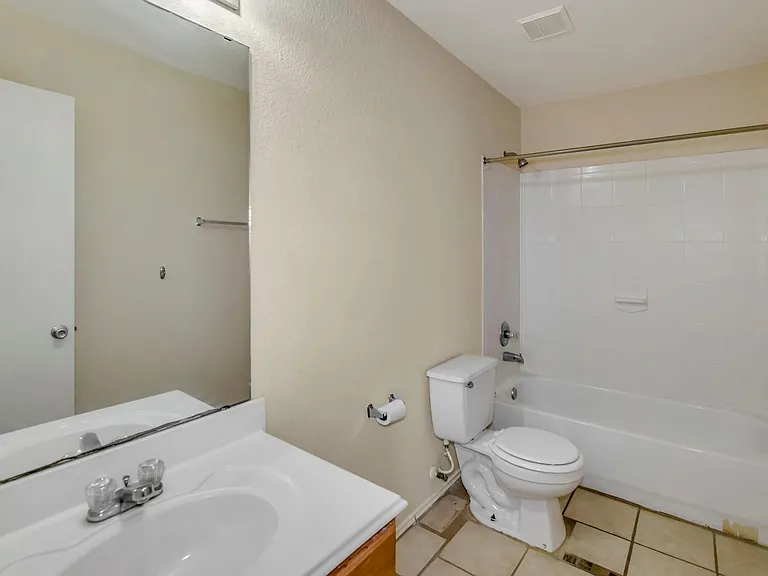 18231 Valebluff Ln — Photo 28