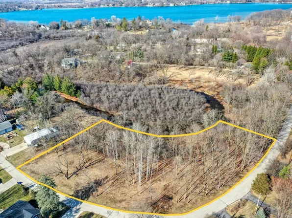 Lt1A LALUMIERE ROAD #1B South, Oconomowoc, WI 53066