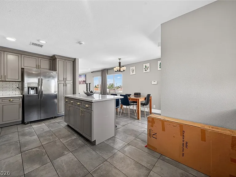 3001 Merritt Ave — Photo 4