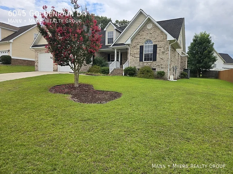 6045 Goldenrain Dr — Photo 3