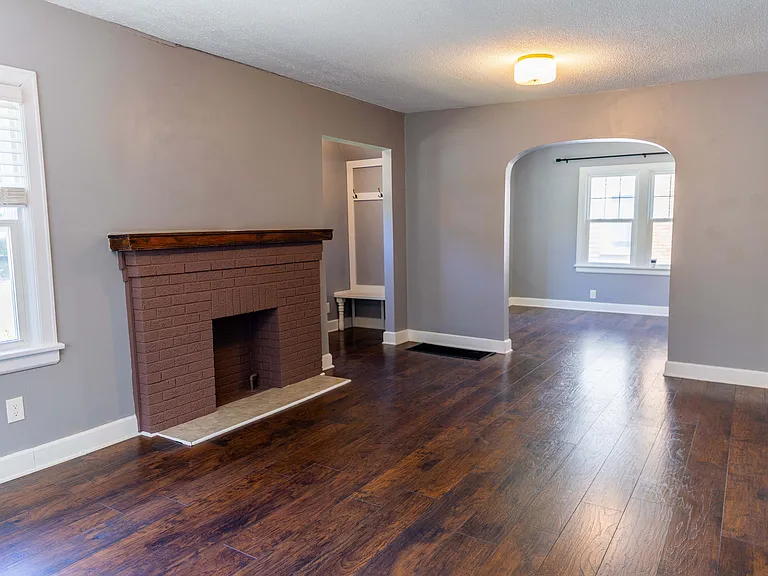 534 N Terrace Dr — Photo 4
