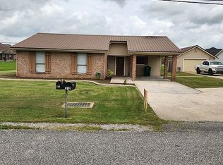 212 Elvira Dr, Raceland, LA 70394
