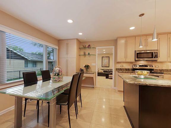 Kitchen / Breakfast Room