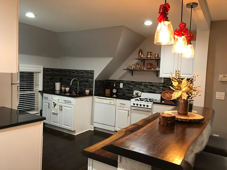 73 Ashley St #3 — Photo 2