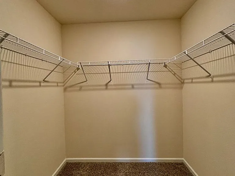 2427 Falling Star Ln — Photo 18