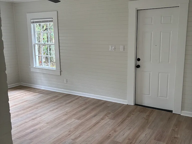 510 Alexander St — Photo 7