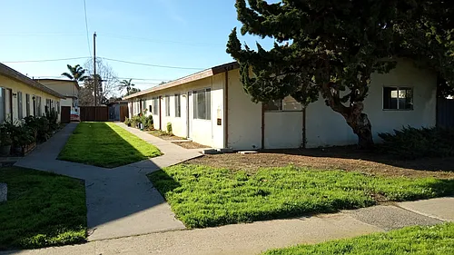 517 N T St #C Photo 1