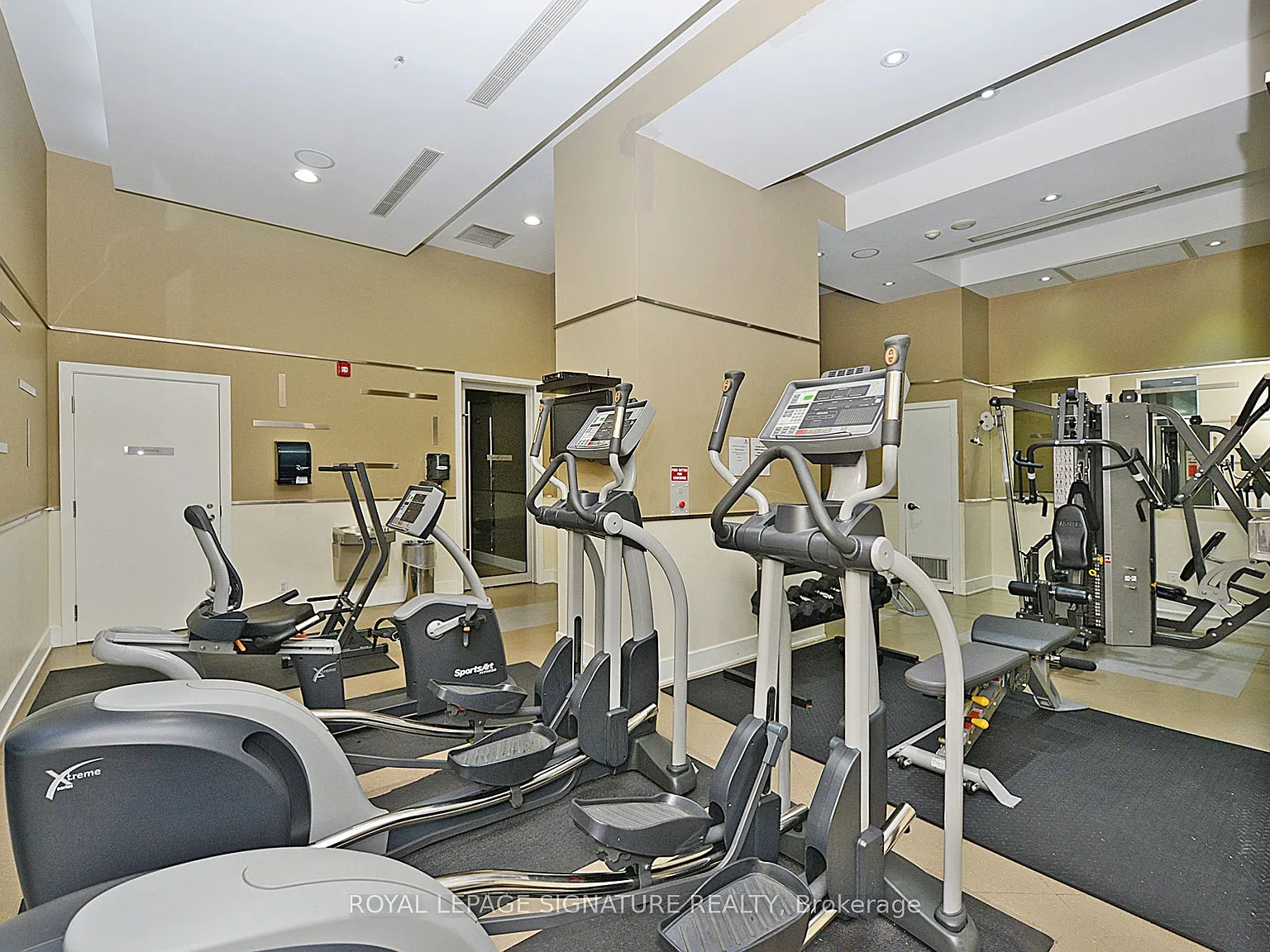 3 bed, $2,899 — Photo 3