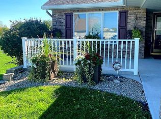 211 Valley View Dr SE, Willmar, MN 56201