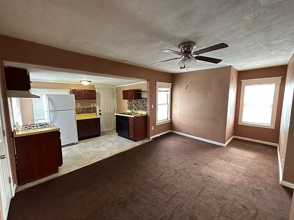Kitchen /Living Room