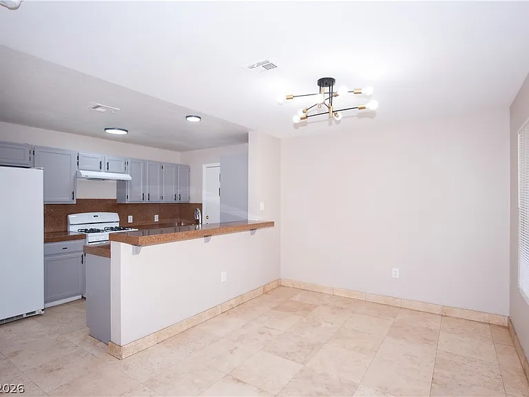 8452 Boseck Dr #187 — Photo 11