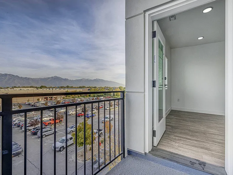 The Opal Apartments — Photo 8