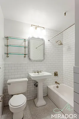 Rented by Mirador Real Estate | media 4