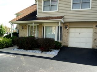 1901 Wisteria Ct APT 2, Naperville, IL 60565