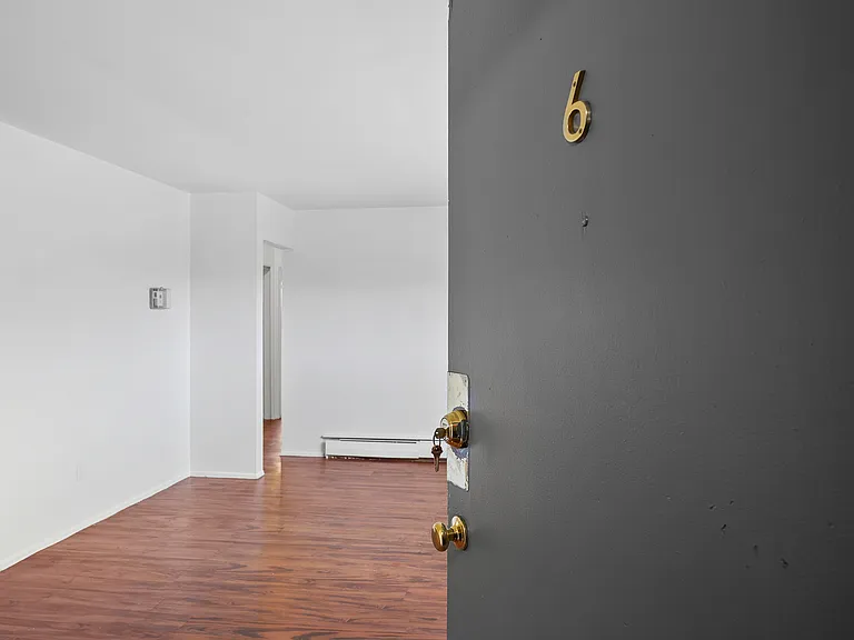 1303 Montie Rd #6 — Photo 6