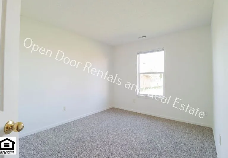 3014 Limerick Pl — Photo 6
