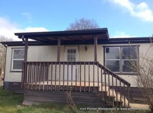 91 NE Brosi Orchard Rd, Winston, OR 97496