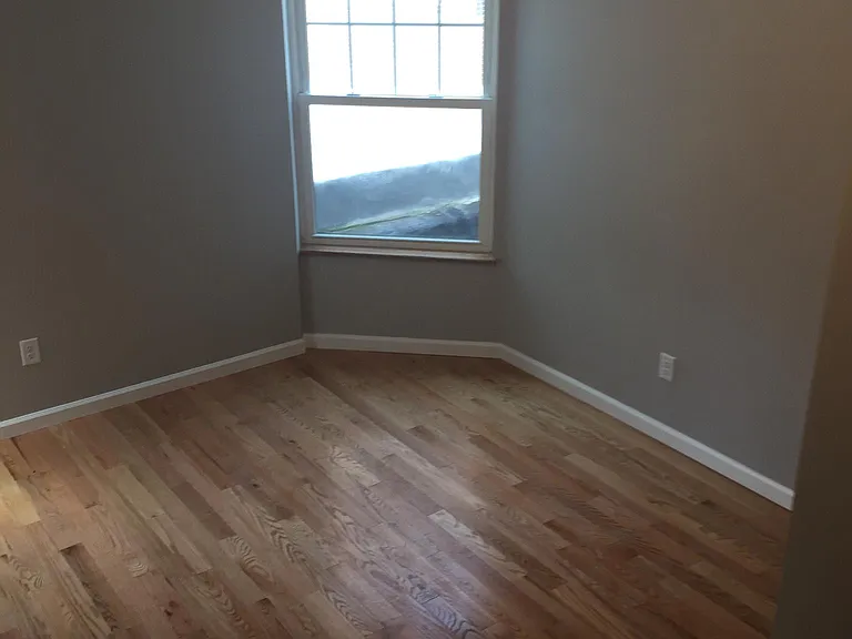 136 E 8th Ave #1 — Photo 15
