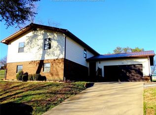 31 Poplar Hls, Hurricane, WV 25526