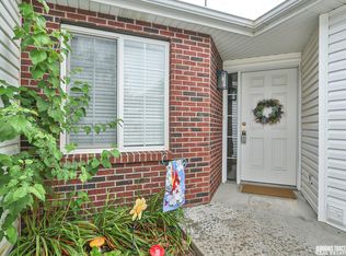 8446 S Tularosa Ct, Lincoln, NE 68516