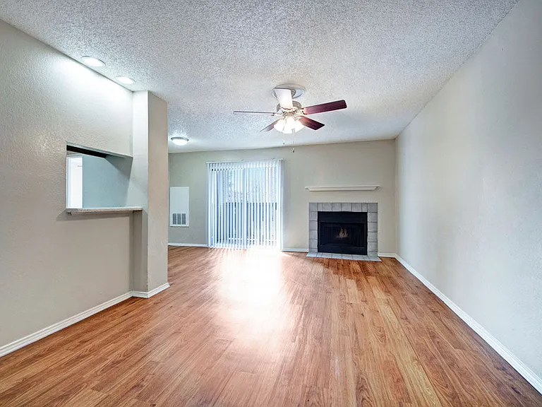 Quail Crossing Apartments — Photo 17