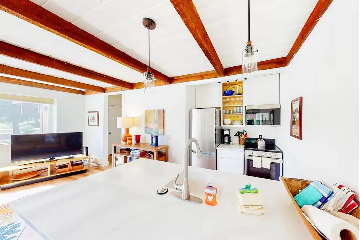 Building Photo - 1051 Atelier Condo Dr