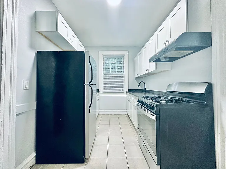 610 George St #9 — Photo 2