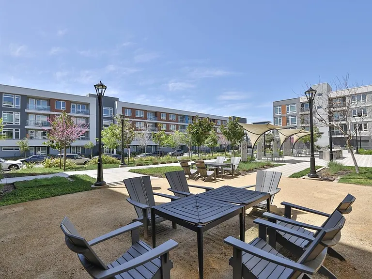 5925 Charlotte Dr #204 — Photo 25