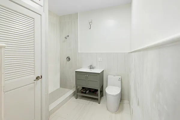 Rented by Compass | media 14