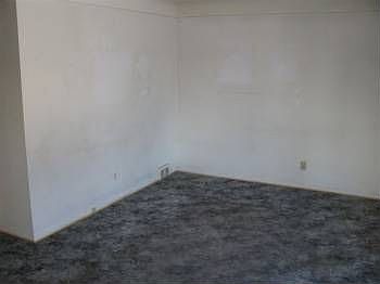 2nd image of 905 Saint Johns St
