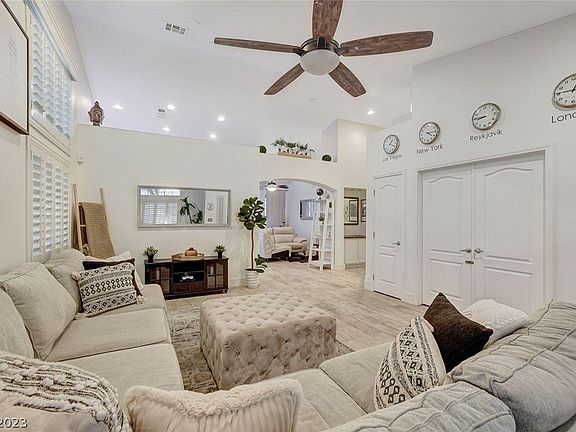 5th image of 5783 Tuscan Hill Ct