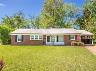 3 Saint Cornelius Ct, Florissant, MO 63031