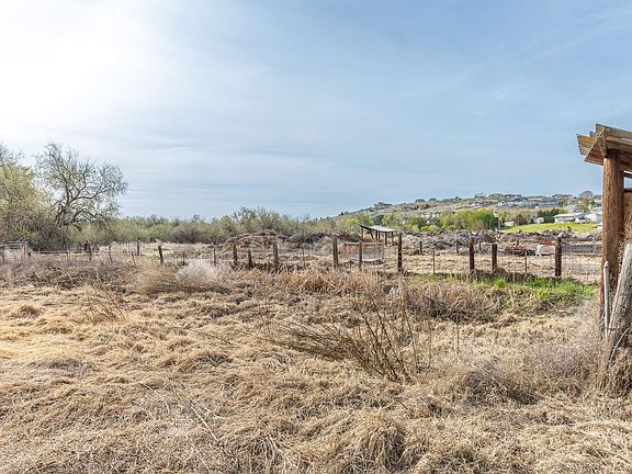 3rd image of Nka Lot 4