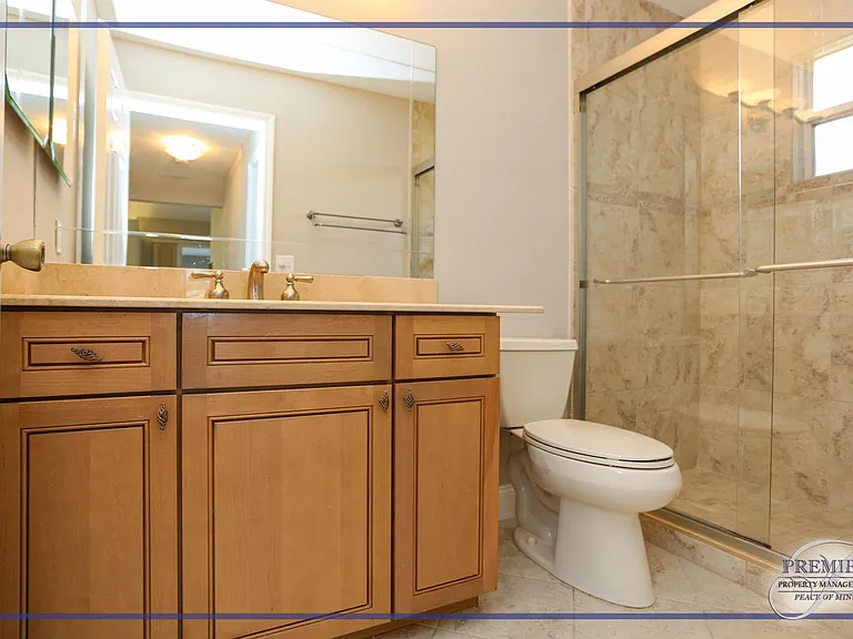 402 Emerald Bay Cir #E7 — Photo 40