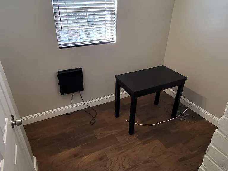 1231 Penn St NE #2 — Photo 5