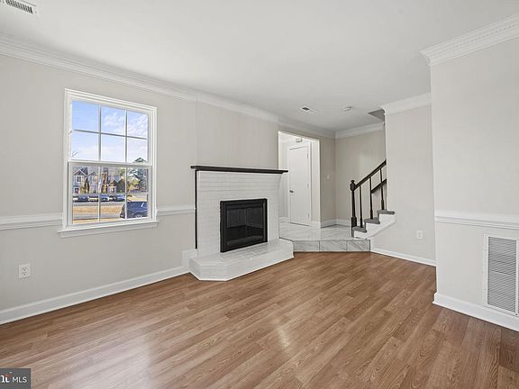 4th image of 2201 Hamway Dr