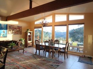 21261 Entrada Rd, Topanga, CA 90290