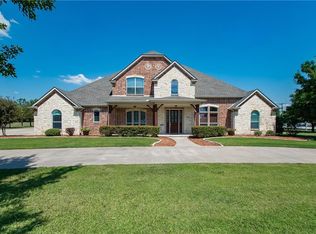 1800 Greenway Crossing Dr, Haslet, TX 76052