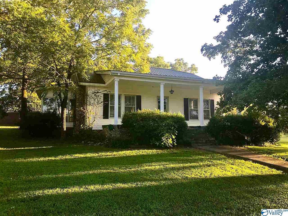 2nd image of 10049 Sugar Creek Rd